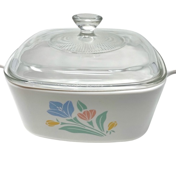 Corningware Other - Vintage Corning Ware Casserole Dish Friendship Pattern 1.5 Liters Glass Lid